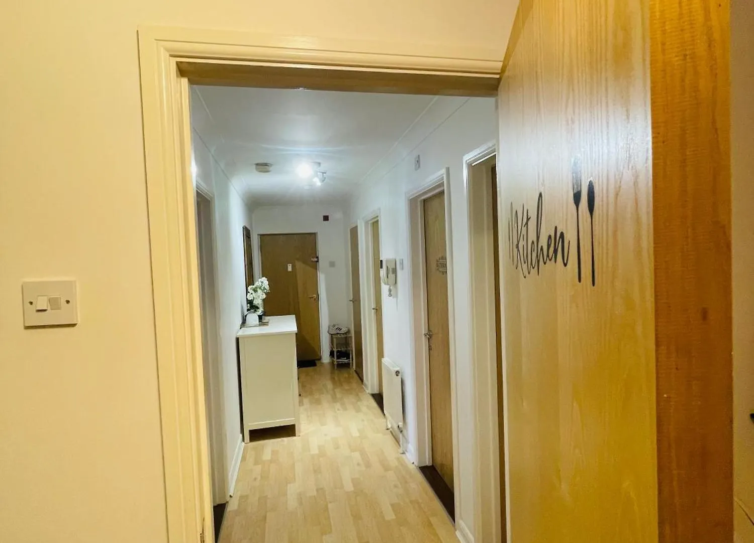 Cosy King Size Room In Tower Bridge London