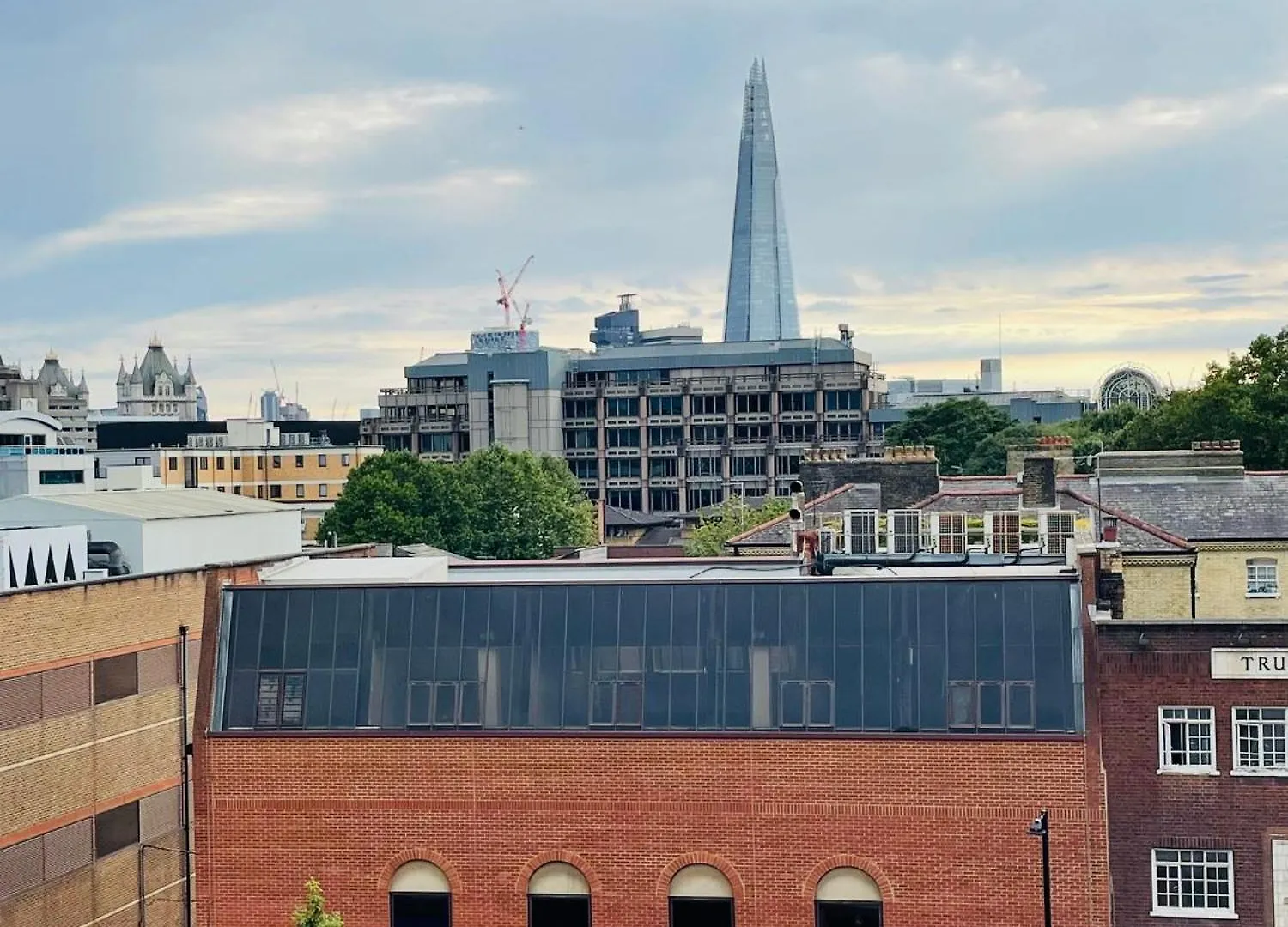 Cosy King Size Room In Tower Bridge London 0*,  United Kingdom