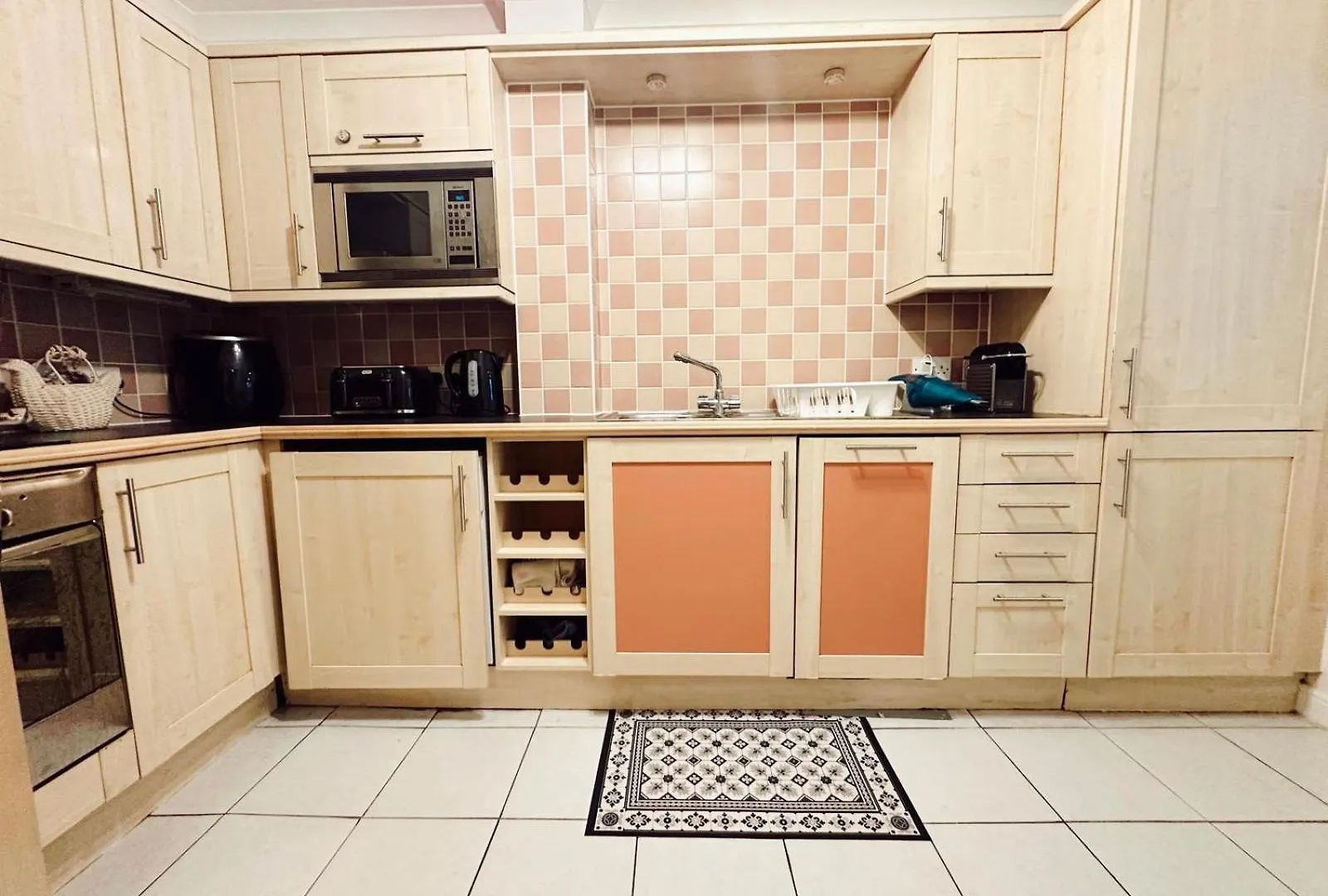 Homestay Cosy King Size Room In Tower Bridge London